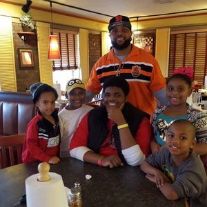 Meet your Posher, Dixon